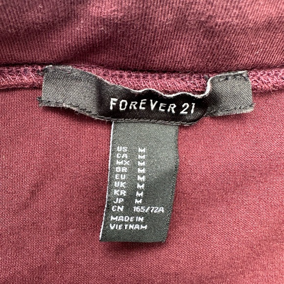 Like New Maroon Mini Skirt Size Medium - Picture 2 of 3